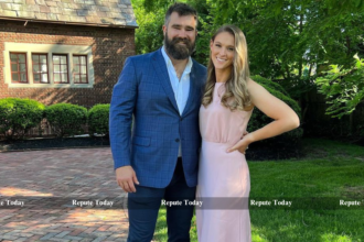 Jason Kelce and Kylie Kelce